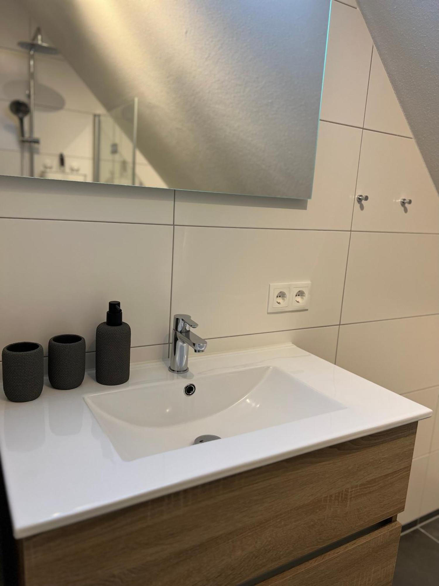 Villa Aryve In See-, Strand- Und Golfplatznaehe Inklusive Netflix, Bad En Suite Und Wohlfuehlgarantie Dirkshorn Kültér fotó